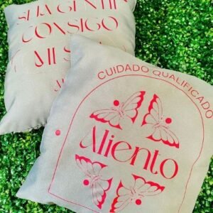 Almofada personalizada, foto real do trabalho da Lembranceria em Campinas (4)